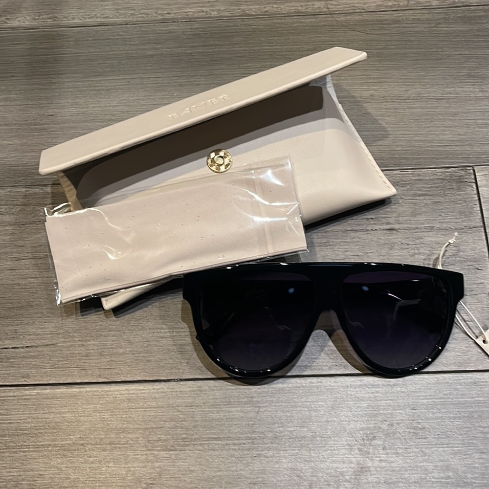 Banbe “The Kimora” black sunglasses NWT